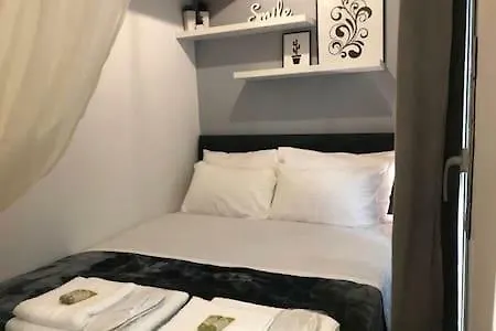 Cozy 50m From Sea