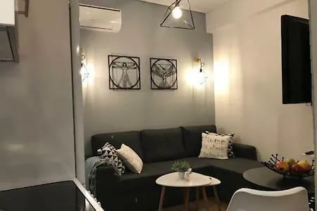 Cozy 50m From Sea Apartment