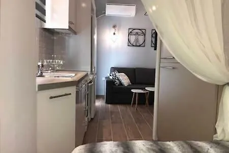 Cozy 50m From Sea